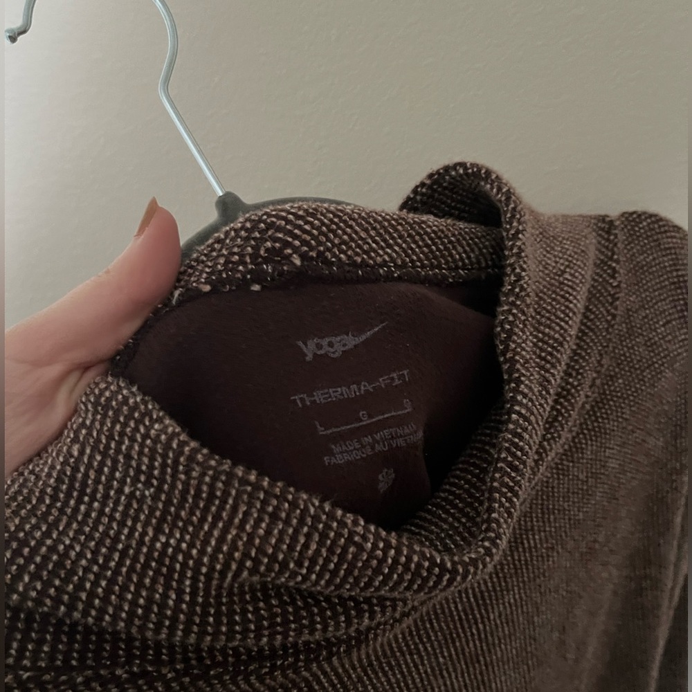 Cozy Brown Turtleneck Sweater - Picture 3 of 3